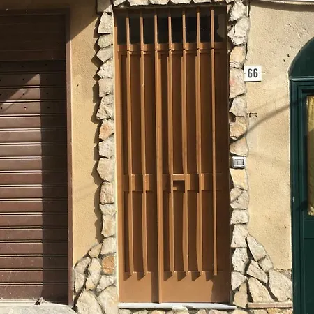 Casa Vacanze Le Ginestre Holiday home Caltanissetta
